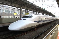 Trước khi xây dựng Shinkansen, Nhật đã có một quá trình lâu dài về kinh nghiệm xây dựng đường sắt, và hệ thống đường sắt hiện đại đã trải ra khắp nước. Ảnh minh họa.