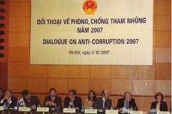 Đối thoại lần 2 (3/12/2007) về phòng, chống tham nhũng do Thanh  tra Chính phủ phối hợp với Ban chỉ đạo Trung ương về phòng chống tham  nhũng và Đại sứ quán Thụy Điển tổ chức. Ảnh: VTC.