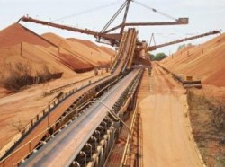 Một công trường khai thác bauxite tại Úc (AFP)