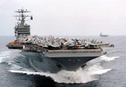 Siêu hàng không mẫu hạm nguyên tử USS George Washington ghé thăm Việt Nam ngày 8 tháng 8 vừa qua