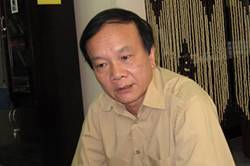 TS Nguyễn Thành Sơn.